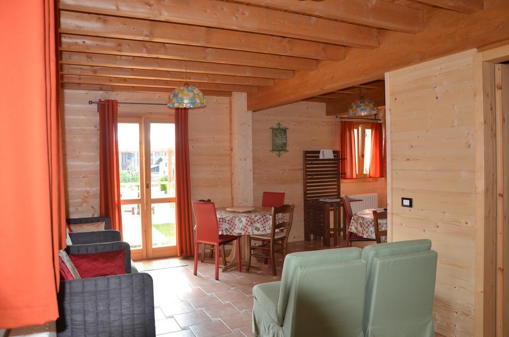 Fiavè Chalet Trentino Bed & Breakfast エクステリア 写真